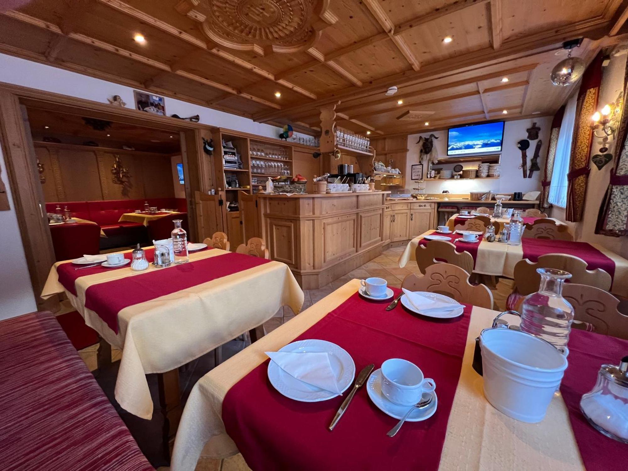 Hotel Garni Gafluna 장크트안톤암아를베르크 외부 사진
