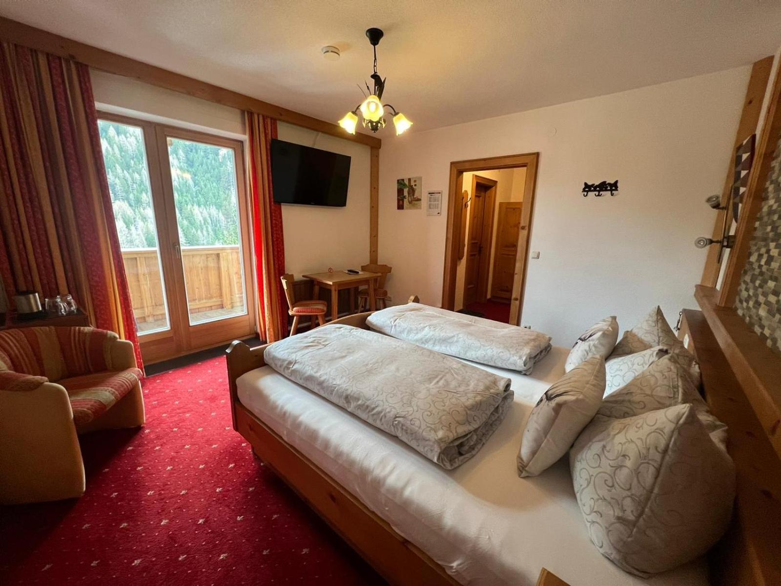 Hotel Garni Gafluna 장크트안톤암아를베르크 외부 사진