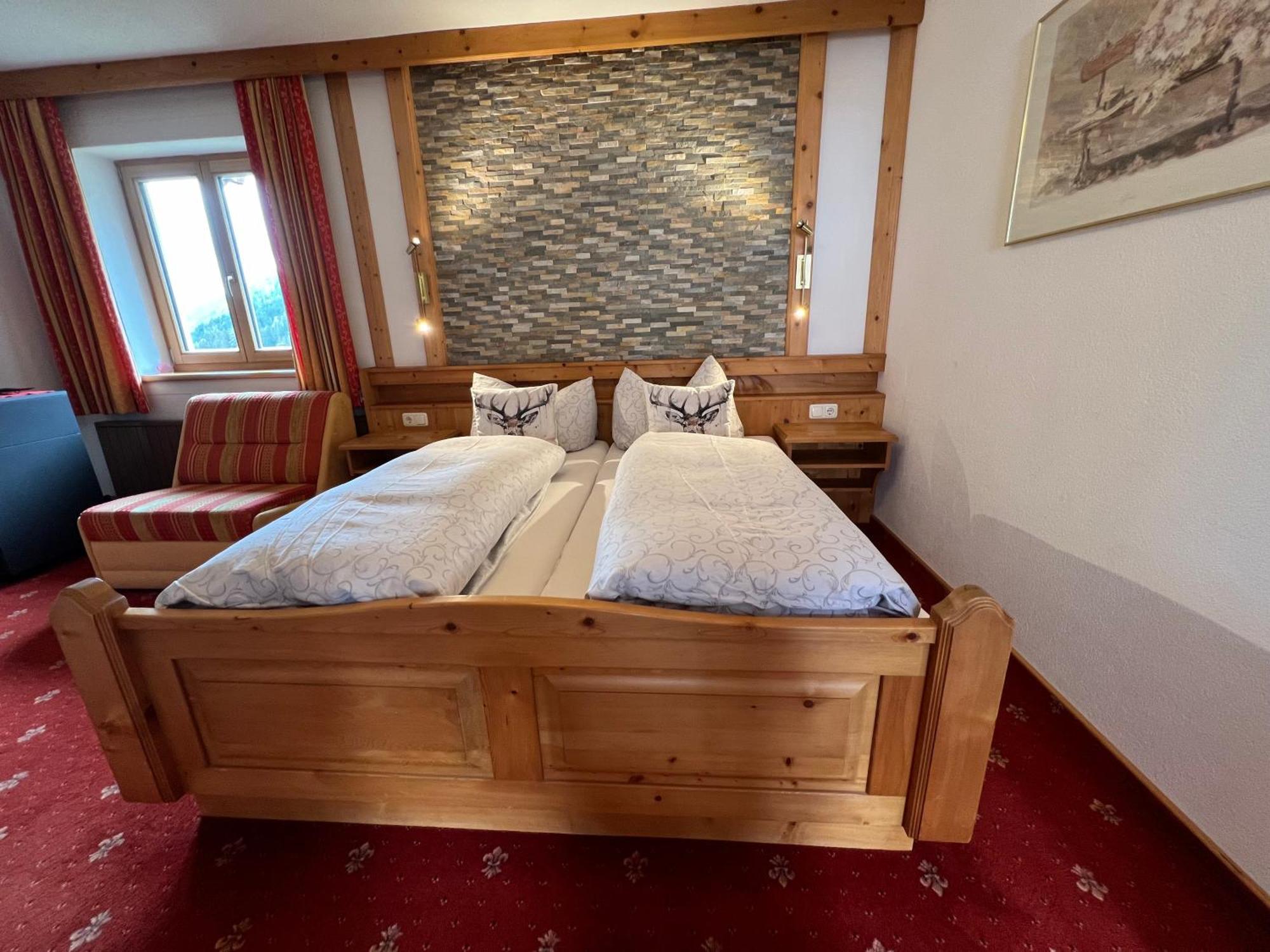 Hotel Garni Gafluna 장크트안톤암아를베르크 외부 사진