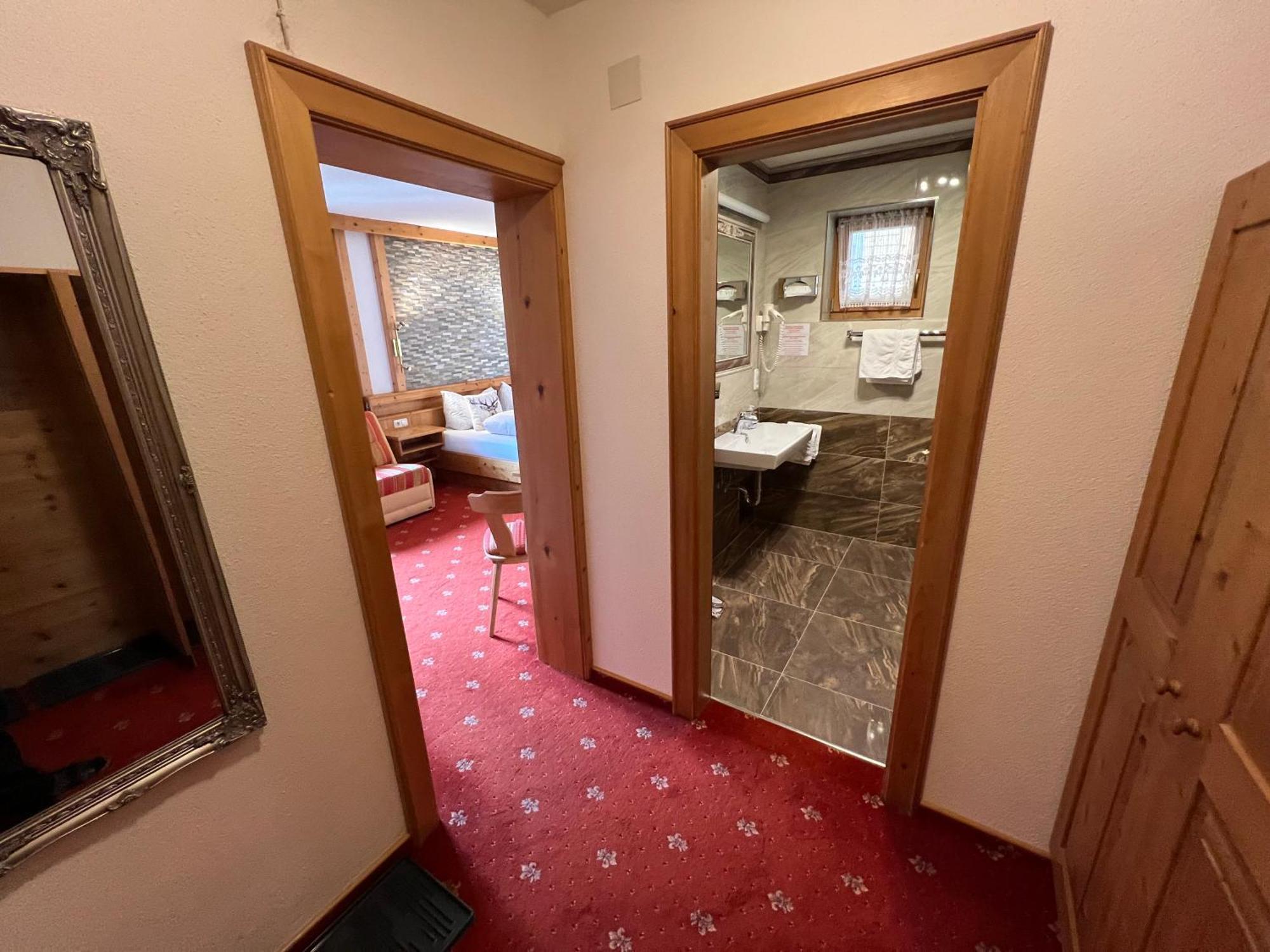 Hotel Garni Gafluna 장크트안톤암아를베르크 외부 사진