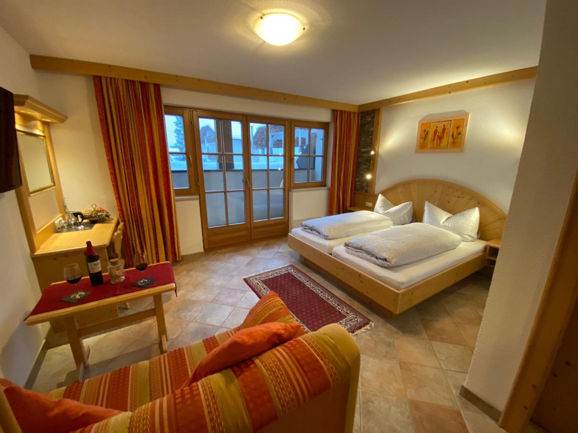 Hotel Garni Gafluna 장크트안톤암아를베르크 외부 사진