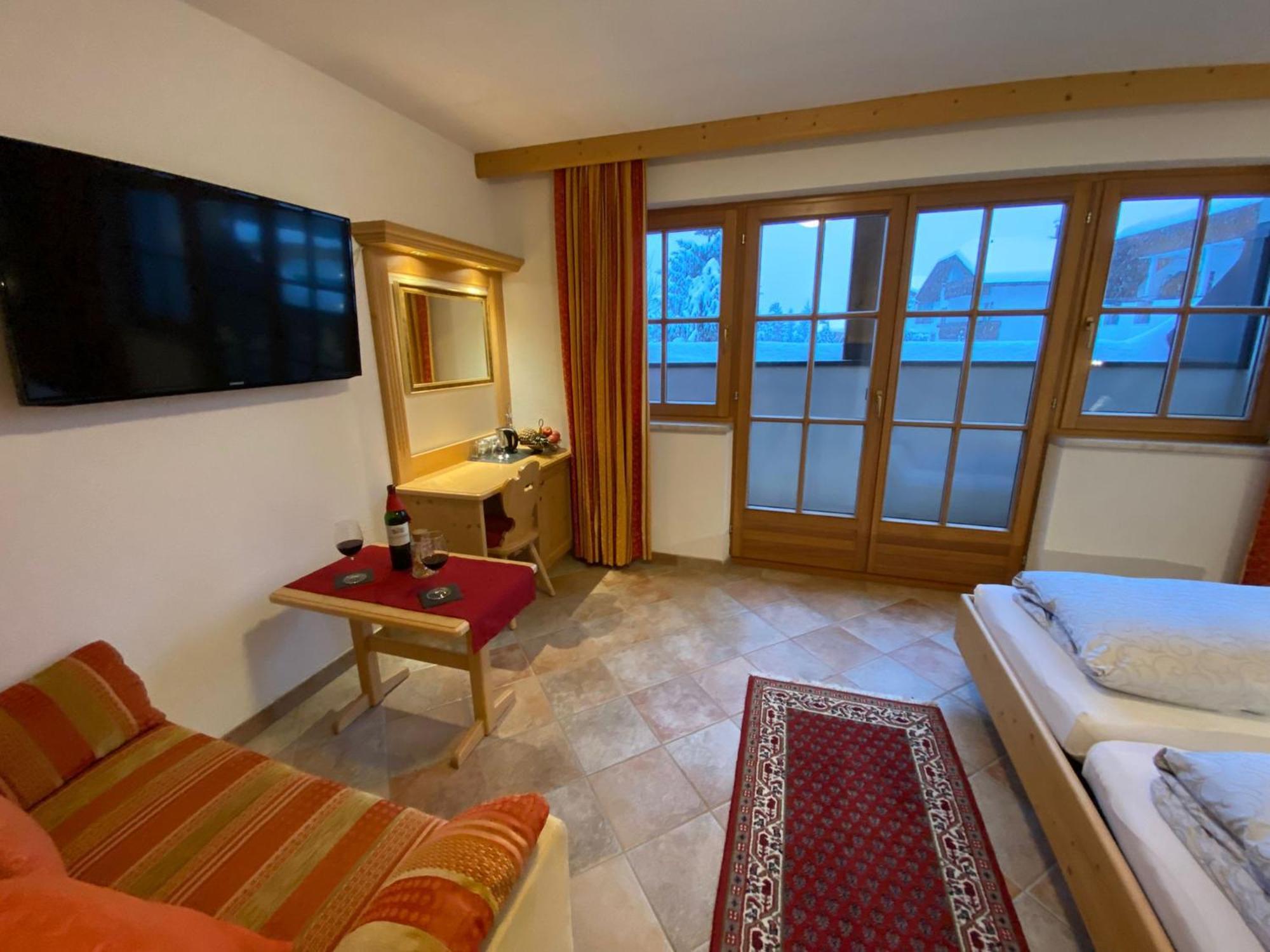 Hotel Garni Gafluna 장크트안톤암아를베르크 외부 사진