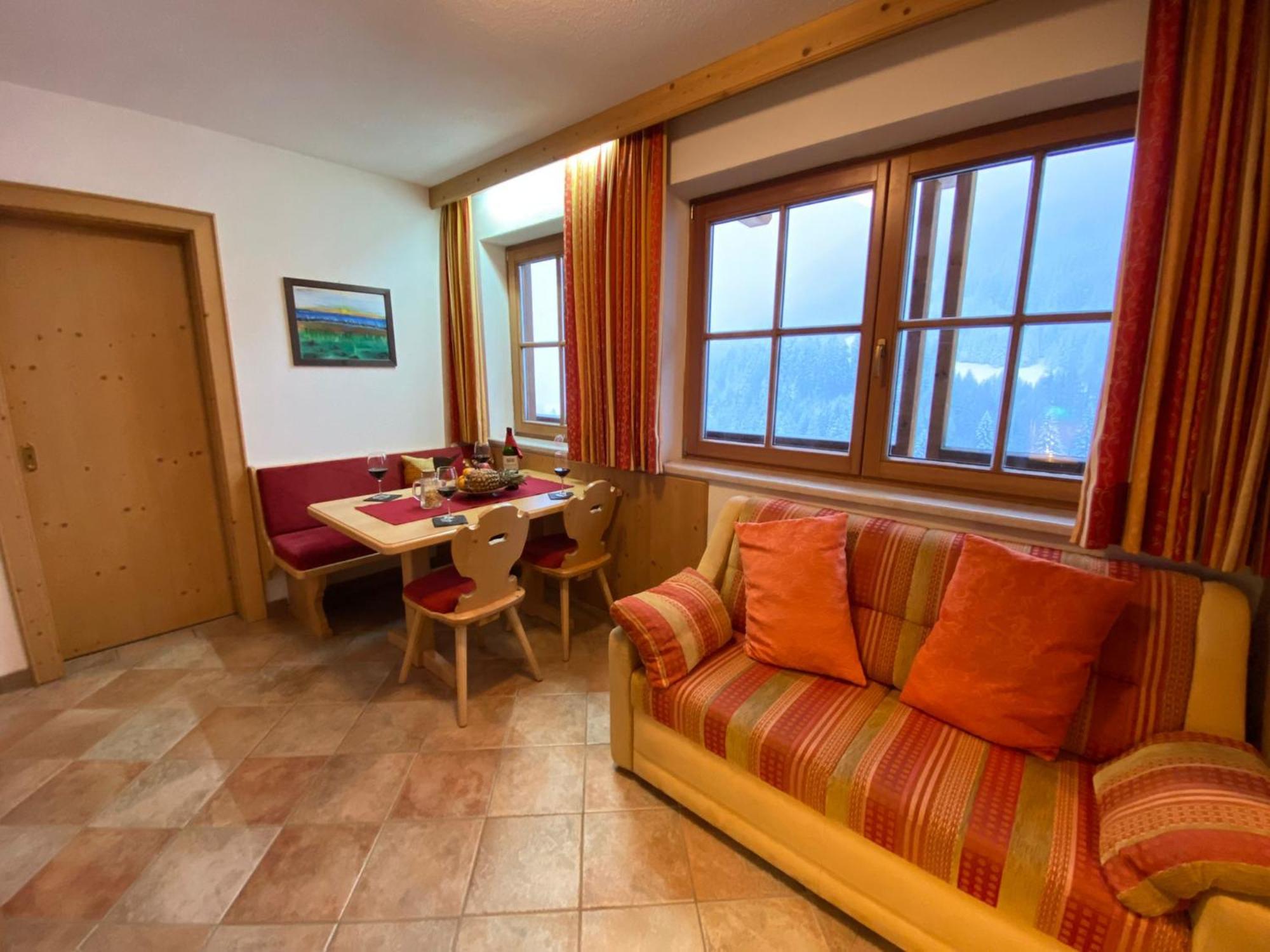 Hotel Garni Gafluna 장크트안톤암아를베르크 외부 사진